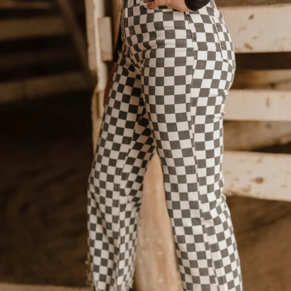 Fast Lane Jeans - Picture 3 of 5